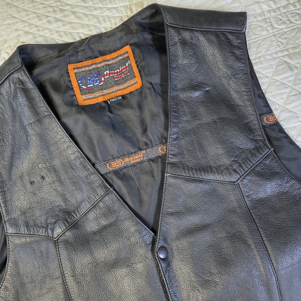 Daniel Smart Leather Vest Mens 4XL Concealed Carry Motorcycle Biker Flaw